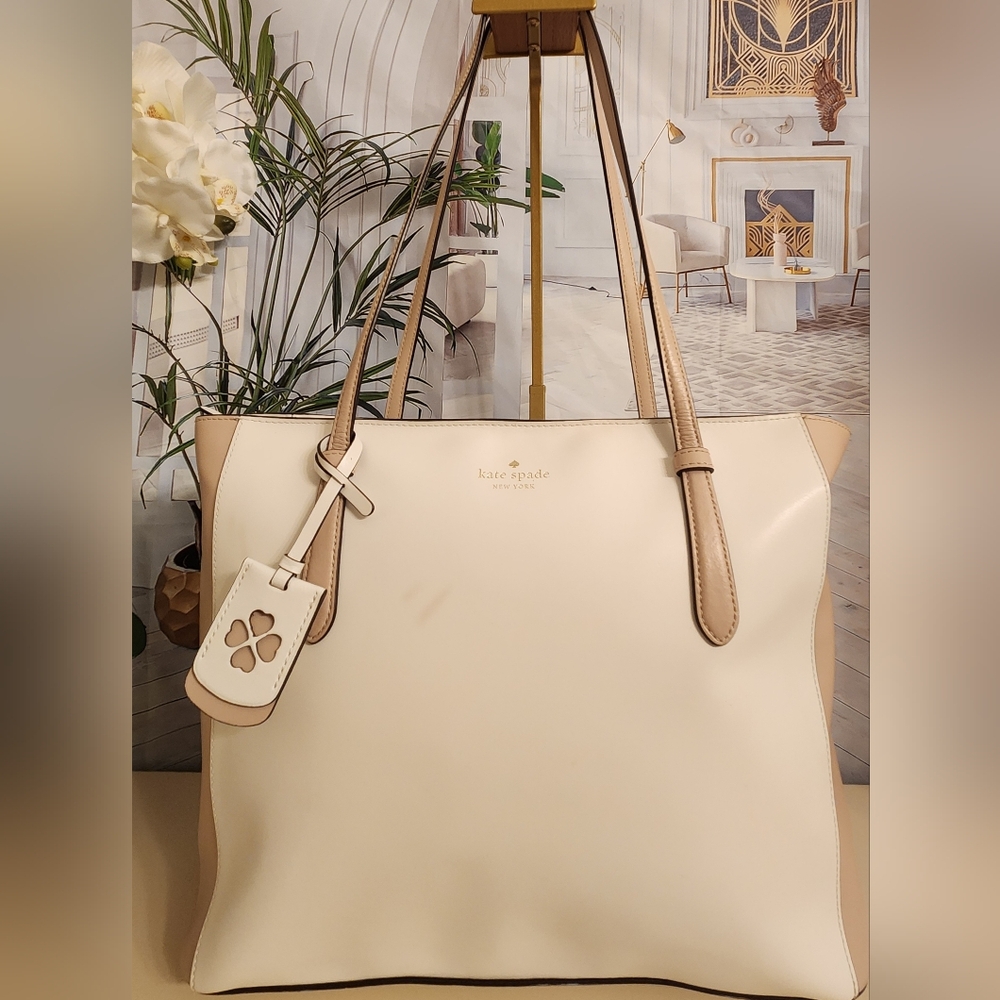 Kate Spade Schuyler  Tote..Gorgeous White And Taupe Bag.